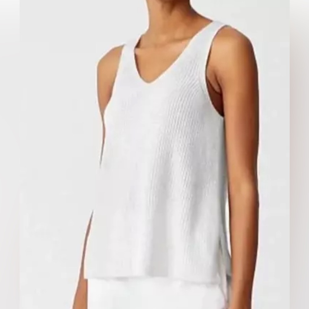 Eileen Fisher Peruvian cotton v neck sweater. S